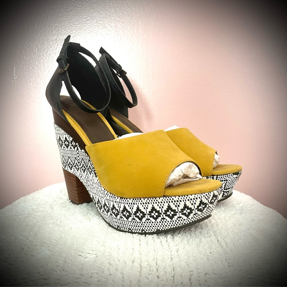 ANTHROPOLOGIE HOLDING HORSES MARYJANE PLATFORM WEDGES HEELS SANDALS 8 - Picture 1 of 12